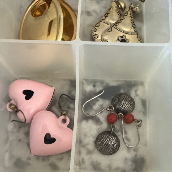 Assorted Earrings Collection - Picture 10 of 14